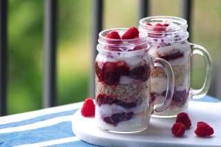 Recipes with Nadia Coetzee - Nutritionist - Root Your Health Perth - Berry Coconut Overnight Soaked Oats